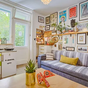 Tchaikovsky Hostel