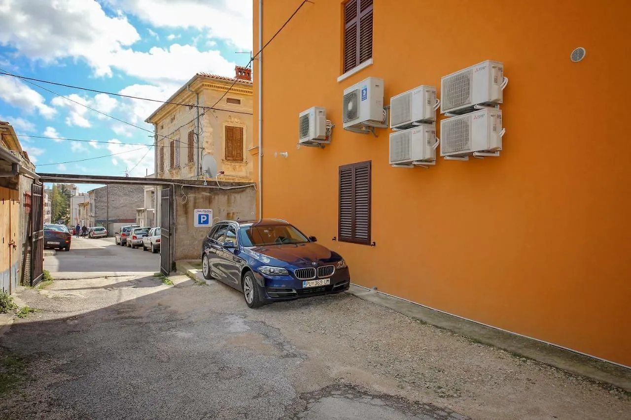 San Martino Rooms Pula Guest house